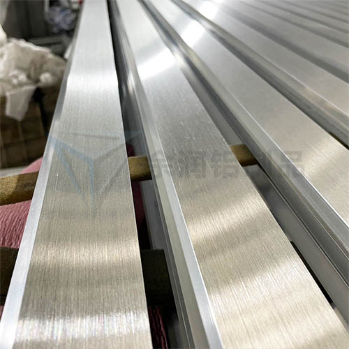 鋁制品拉絲行業(yè)技術(shù)交流會(huì)圓滿落幕，共繪發(fā)展新藍(lán)圖